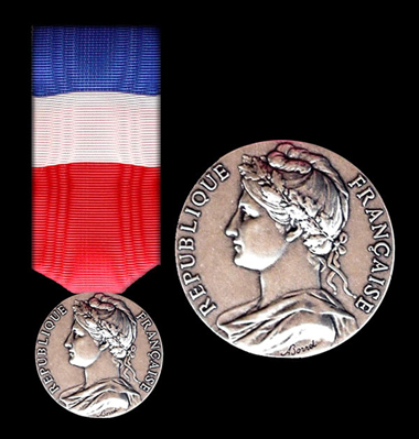 Medaille officielle d'honneur du travail 20 ans