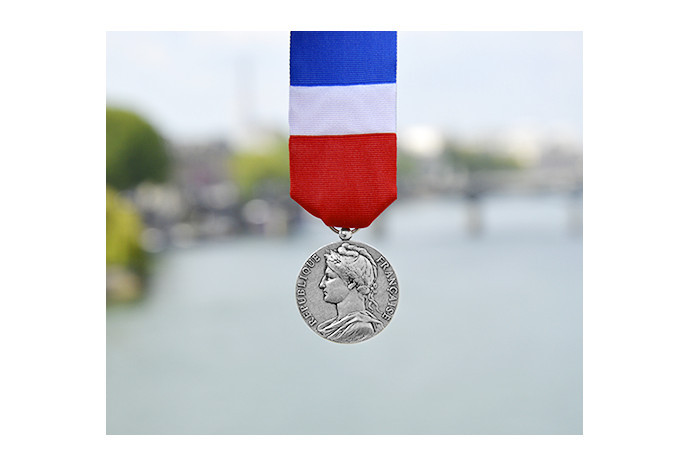 Vente de médailles du travail, vos remises de médailles assurées pour juillet et septembre 2023